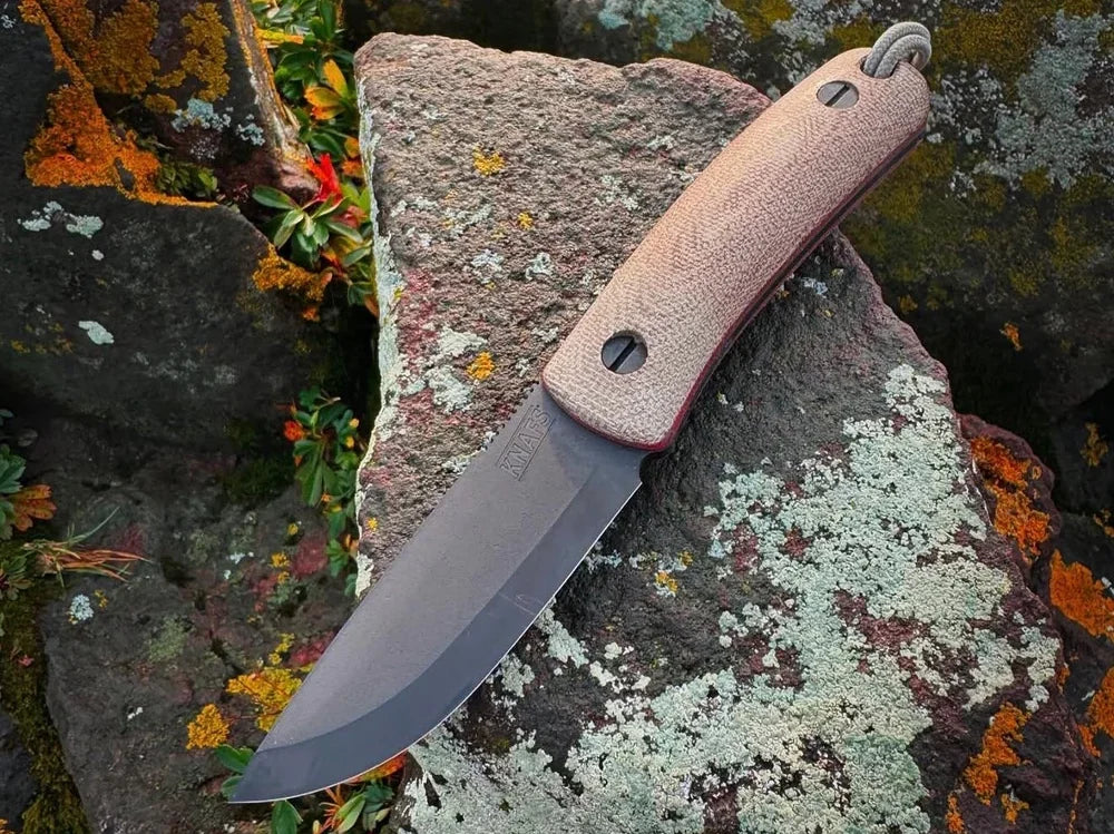 The Lulu Fixed Blade knife
