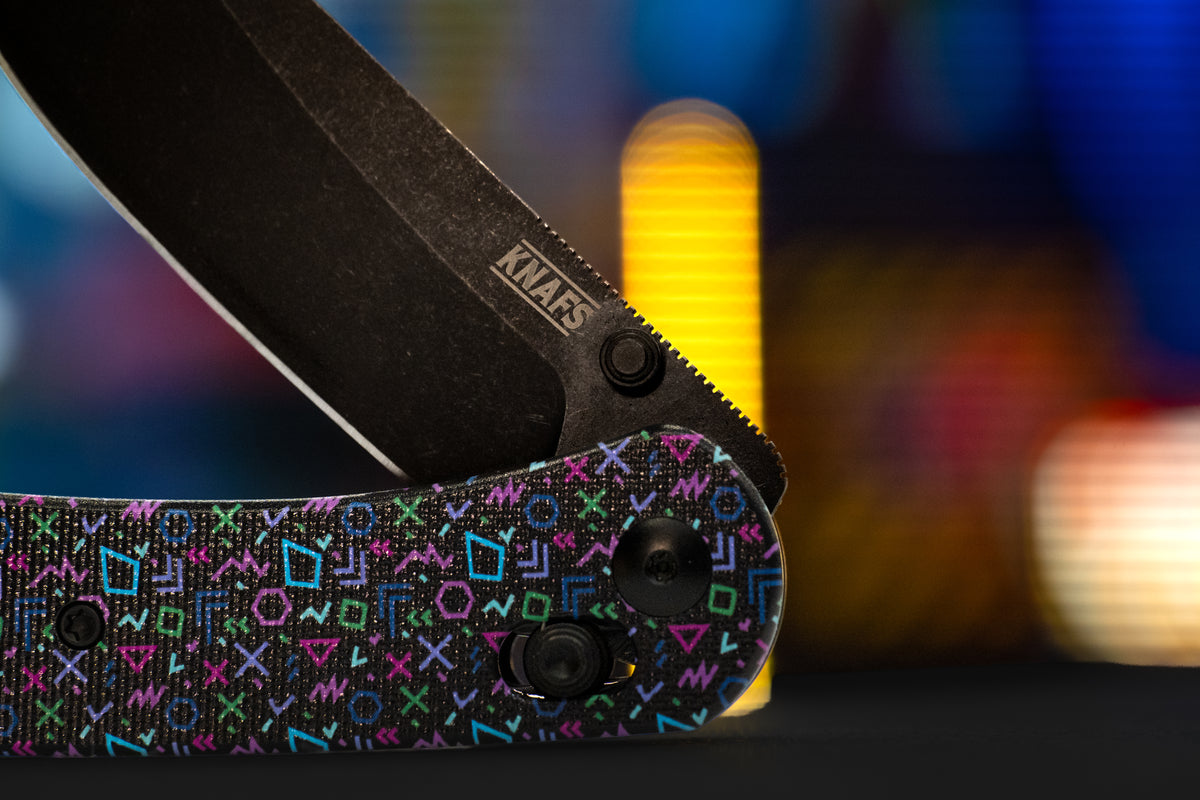 close up of knafs folding knife